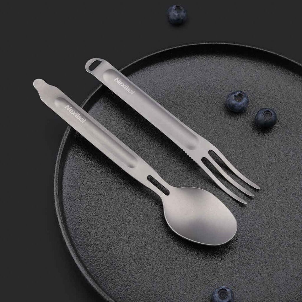 Xiaomi Nextool Outdoor Titanium Fork Spoon На тарелке